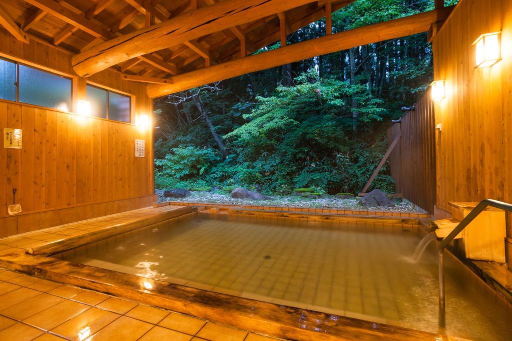 Mikunitoge Onsen Oyado Honjin Hotel Yuzawa  Eksteriør billede