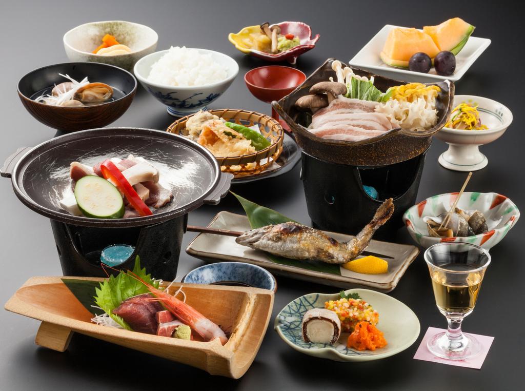 Mikunitoge Onsen Oyado Honjin Hotel Yuzawa  Eksteriør billede
